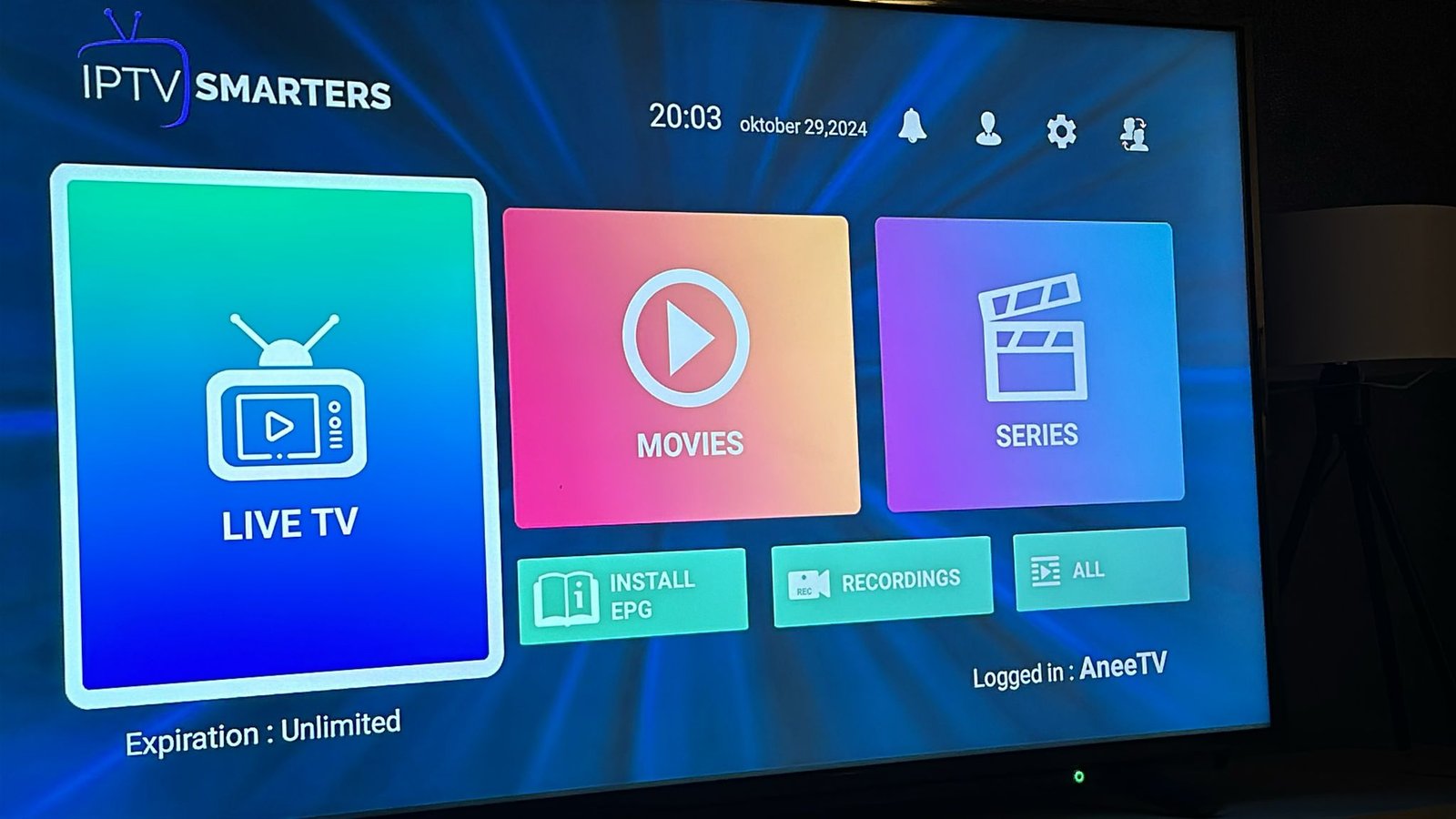 AneeTV op de Smart TV van een klant